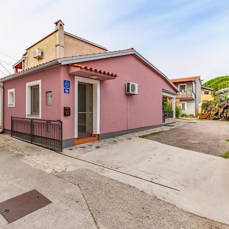 Nice Apartment In Premantura With Wifi Exteriér fotografie