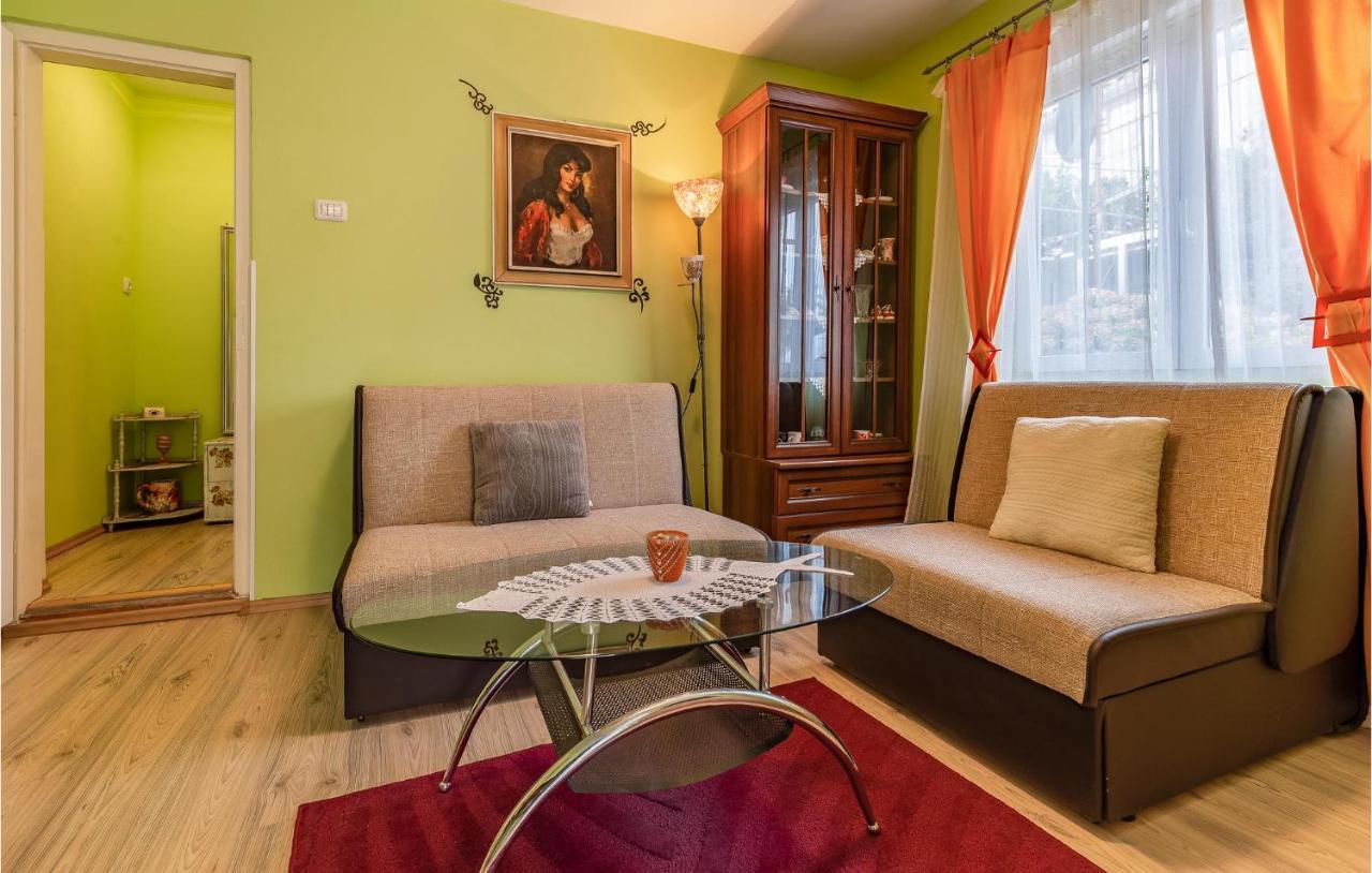 Nice Apartment In Premantura With Wifi Exteriér fotografie