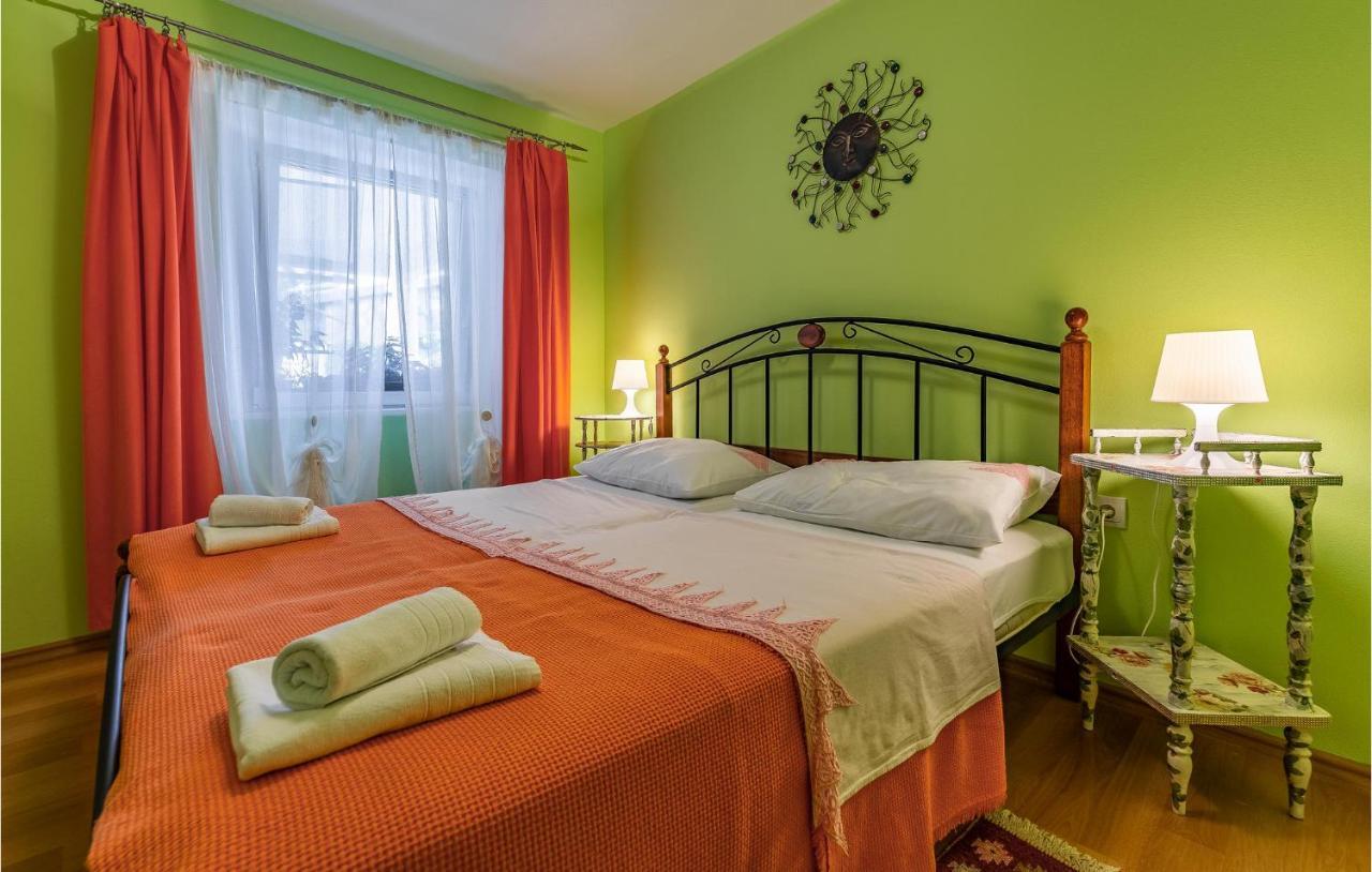 Nice Apartment In Premantura With Wifi Exteriér fotografie
