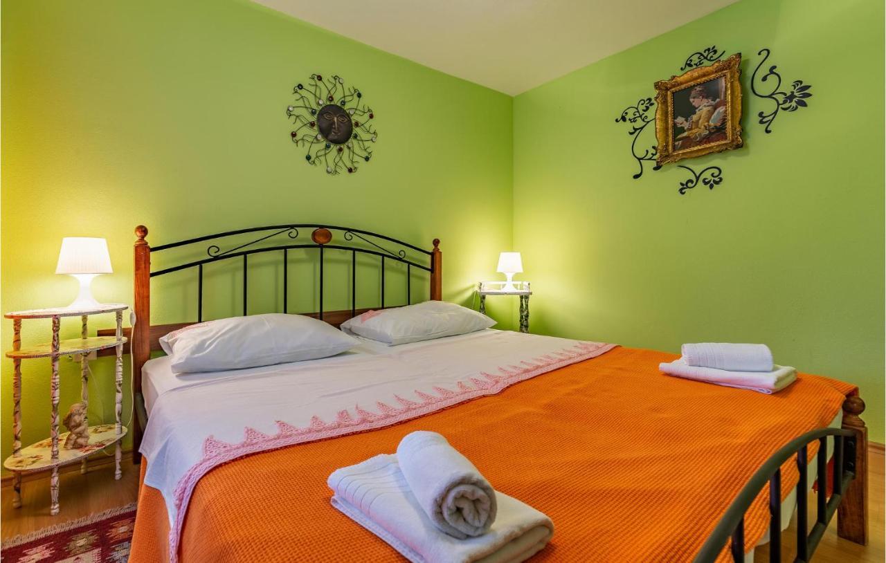 Nice Apartment In Premantura With Wifi Exteriér fotografie